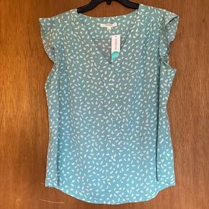 Fun2Fun Ari flutter sleeve blouse, NWT, size large. Stitch fix